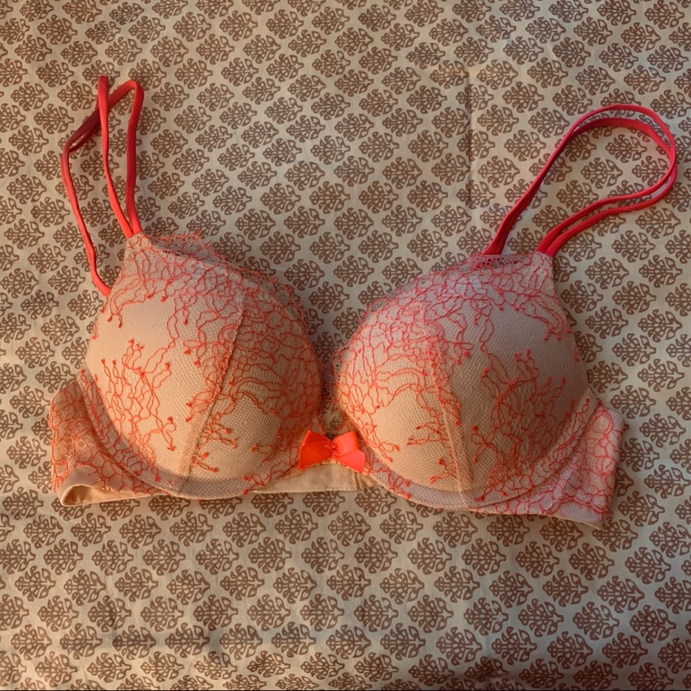 Victoria Secret bra